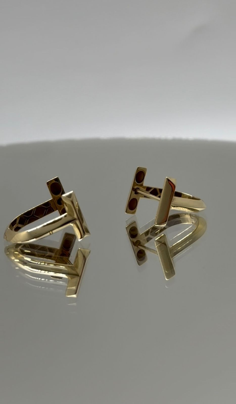 ARETES TIFFANY HUGGIES 4.1 18K
